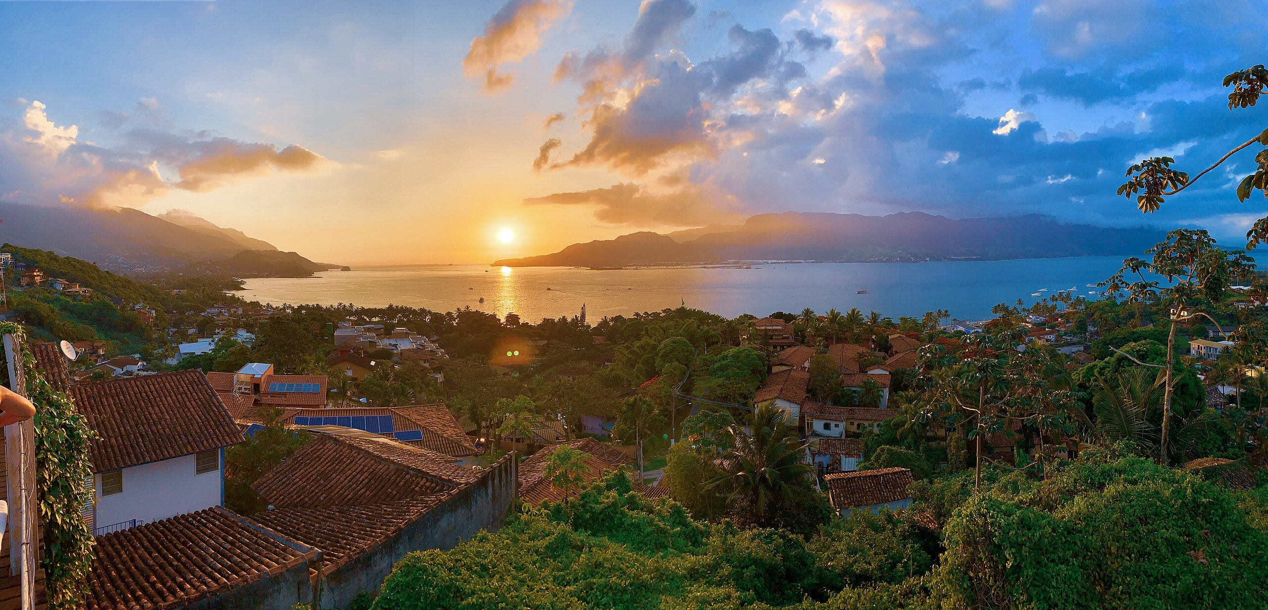 Casa com vista para o mar em Ilhabela para alugar com cupom de desconto Airbnb